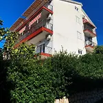 Julija Apartamento *